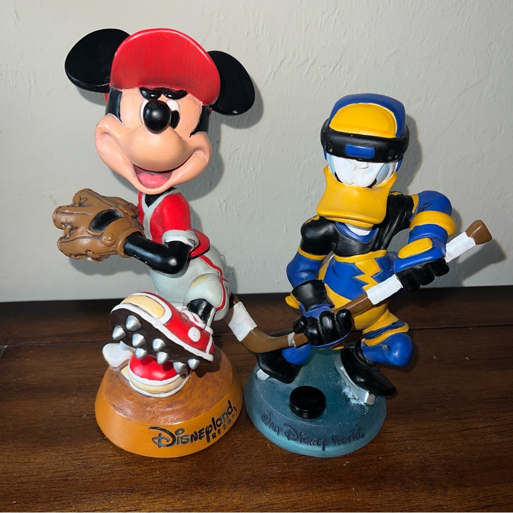 Disneyland Resorts Mickey Mouse Baseball Bobble Head Figurine Donald Duck Hockey